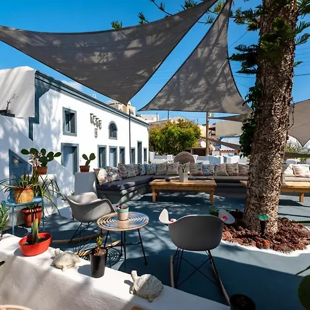 1812 Caves 'n Mansion Villa Karterados (Santorini)